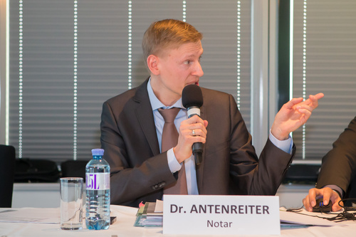 Auf der 3. ordentlichen Hauptversammlung des austro-amerikanischen Filterherstellers dexwet International AG wurde der anerkannte Kapitalmarktexperte Dr. Wolfgang Schiketanz zum Aufsichtsratsvorsitzenden gewählt. Für 2015 ist eine kräftige Kapitalerhöhung und die Markteinführung des Raumluftfiltersystems 
