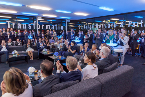 Über den Dächern Wiens feierte die international tätige Managementberatung Horváth & Partners am Donnerstag abend das 25-jährige Bestehen ihres Wien-Büros.  