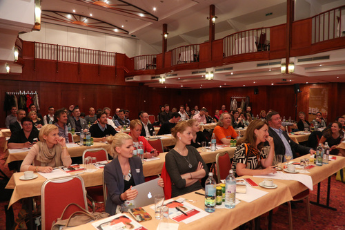 Die Best of Social Media Awards 2013 wurden am 26. Juni auf der Social Media Convention in Wien vergeben. Im Bild: Blick ins Auditorium.