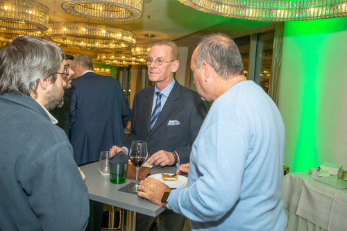 Der Travel Industry Club Austria diskutierte im MAXX Hotel Wien mit Energie- und Reiseexperten darüber, warum und wie die Umweltkosten künftig in die Reisekosten eingepreist werden (müssen). 