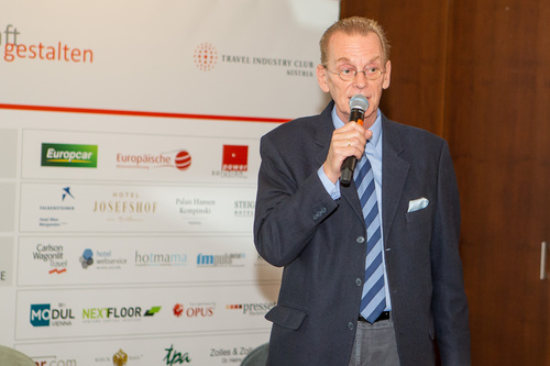 Der Travel Industry Club Austria diskutierte im MAXX Hotel Wien mit Energie- und Reiseexperten darüber, warum und wie die Umweltkosten künftig in die Reisekosten eingepreist werden (müssen). Im Bild: Harald Hafner, Präsident des Travel Industry Club Austria.