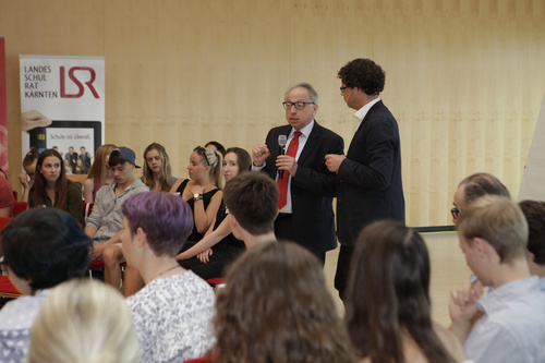 Im Rahmen der Europäischen Toleranzgespräche 2017 diskutierten rund 200 Schülerinnen und Schüler im Congress Center Villach mit Experten über die Zukunft der Freiheit, insbersonder Meinungs- und Pressefreiheit sowie die Freiheit des Internet.