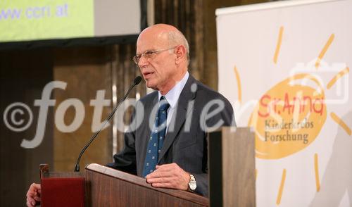 (C) fotodienst/Anna Rauchenberger - Wien, 20.11.2008 - Kinderkrebsforschung verständlich vermittelt: St. Anna  Wissenschafter wollen kreative Jugend fürs Forschen begeistern. FOTO: Univ.-Prof. Helmut Gadner (Leiter St. Anna Kinderkrebsforschung, Ärztlicher Direkor des St. Anna Kinderspitals, Koordinator von 'Forschen heilt Krebs')