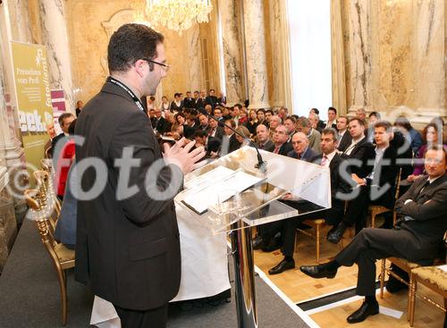 (C) fotodienst/Anna Rauchenberger - Wien, 13.11.2008 - 3. Forum Zukunft Der Arbeit: Trotz wirtschaftlich herausfordernder Zeiten bleibt der Fachkräftemangel in Österreich akut. Beim 3. Forum Zukunft der Arbeit diskutieren ExpertInnen, warum Zuwanderung ein Gewinn ist und wie sie zukünftig gesteuert werden sollte. FOTO: Dr. Thomas Liebig (Division für Internationale Migration des Arbeitsmarktdirektorats der OECD)