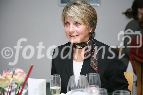 Die luxemburgisch-österreichische Gesellschaft und die luxemburgische Botschaft luden zu einem exklusiven Diner mit Sterneköchin Lea Linster ins Wiener Modul ein. Foto:  Ginette Griesbach (Präsidentin der luxemburgisch-österreichischen Gesellschaft)