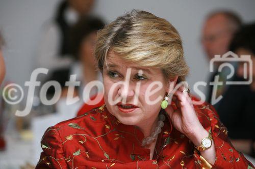 Die luxemburgisch-österreichische Gesellschaft und die luxemburgische Botschaft luden zu einem exklusiven Diner mit Sterneköchin Lea Linster ins Wiener Modul ein. Foto:  Anita von Hohenberg