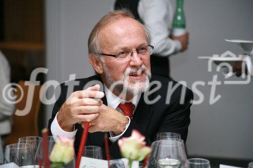 Die luxemburgisch-österreichische Gesellschaft und die luxemburgische Botschaft luden zu einem exklusiven Diner mit Sterneköchin Lea Linster ins Wiener Modul ein. Foto:  Botschafter Marc Thill