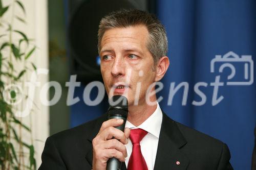 (C) fotodienst/Anna Rauchenberger - Wien, 18.10.2008 -  EvOTION: 5. Wiener Kleingartenmesse in der Wiener Stadthalle, Messe für Bauen, Wohnen und Freizeit im Kleingarten. FOTO: Auguts Pribil (Leiter Kleingartenservice BA)