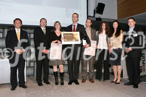 (C) fotodienst/Anna Rauchenberger - Wien, 16.10.2008 -  Der 'ebiz egovernment award 2008' zeigt die Möglichkeiten von Informationstechnologie (IT) bei der Neugestaltung von Geschäftsprozessen auf und stellt den Wandel des Wirtschaftens dar, der durch die Digitalisierung eintritt.  FOTO v.l.: Alexander Leiningen-Westerburg (Sales Consultant, Siemens IT Solutions and Services),  Preisträger (1. Preis, Projekt: FGÖ E-Services und Projektguide, Einreicher: Fonds Soziales Öserreich, VERDINOcom), Barbara Novak (Landtagsabgeordnete und Gemeinderätin, SPÖ), Martin Szelgrad (Moderation)