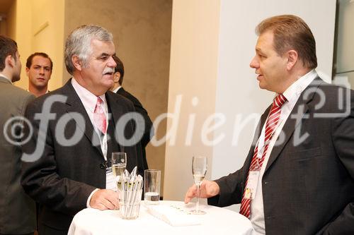 (C) fotodienst/Anna Rauchenberger - Wien, 08.10.2008 -  Vortrag 'Menschen-Spuren im Datenfluss -
Hinter all unseren Dienstleistungen steckt der Mensch' von einem bekannten ORF-TV-Wirtschafts-Journalisten und Autor im Rahmen des IT//Lounge, Informatik Talk. 