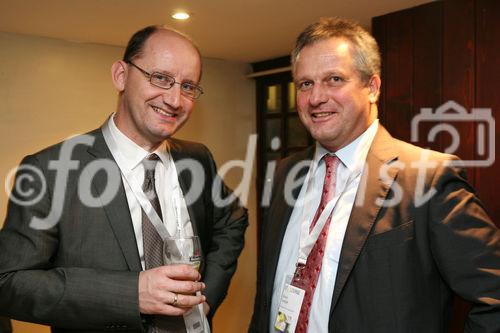 (C) fotodienst/Anna Rauchenberger - Wien, 08.10.2008 -  Vortrag 'Menschen-Spuren im Datenfluss -Hinter all unseren Dienstleistungen steckt der Mensch' von einem bekannten ORF-TV-Wirtschafts-Journalisten und Autor im Rahmen des IT//Lounge, Informatik Talk. 