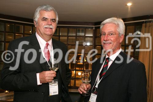 (C) fotodienst/Anna Rauchenberger - Wien, 08.10.2008 -  Vortrag 'Menschen-Spuren im Datenfluss -Hinter all unseren Dienstleistungen steckt der Mensch' von einem bekannten ORF-TV-Wirtschafts-Journalisten und Autor im Rahmen des IT//Lounge, Informatik Talk. 