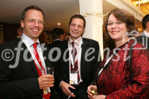 (C) fotodienst/Anna Rauchenberger - Wien, 08.10.2008 -  Vortrag 'Menschen-Spuren im Datenfluss -Hinter all unseren Dienstleistungen steckt der Mensch' von einem bekannten ORF-TV-Wirtschafts-Journalisten und Autor im Rahmen des IT//Lounge, Informatik Talk. 