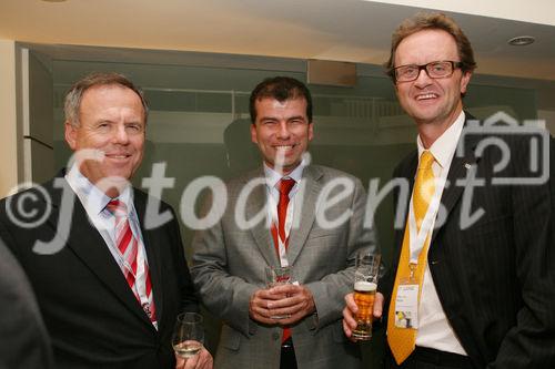 (C) fotodienst/Anna Rauchenberger - Wien, 08.10.2008 -  Vortrag 'Menschen-Spuren im Datenfluss -Hinter all unseren Dienstleistungen steckt der Mensch' von einem bekannten ORF-TV-Wirtschafts-Journalisten und Autor im Rahmen des IT//Lounge, Informatik Talk. 