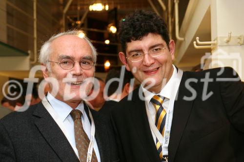 (C) fotodienst/Anna Rauchenberger - Wien, 08.10.2008 -  Vortrag 'Menschen-Spuren im Datenfluss -Hinter all unseren Dienstleistungen steckt der Mensch' von einem bekannten ORF-TV-Wirtschafts-Journalisten und Autor im Rahmen des IT//Lounge, Informatik Talk. 