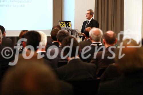 (C) fotodienst/Anna Rauchenberger - Wien, 08.10.2008 -  Vortrag 'Menschen-Spuren im Datenfluss -Hinter all unseren Dienstleistungen steckt der Mensch' von einem bekannten ORF-TV-Wirtschafts-Journalisten und Autor im Rahmen des IT//Lounge, Informatik Talk. FOTO: Dr. Walter Sonnleitner (ORF-TV-Wirtschafts-Journalist und Autor)