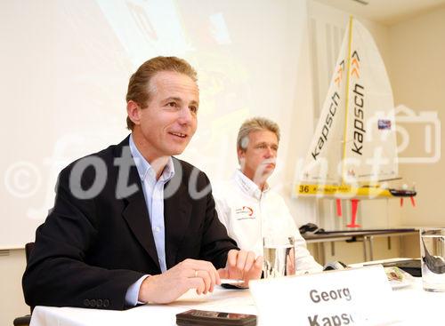 (C) fotodienst/Anna Rauchenberger - Wien, 6.10.2008 -  Österreichischer Extremsegler startet mit Partner Kapsch bei der härtesten Einhandregatta der Welt, der Vendée Globe 2008. FOTO v.l.: Mag. Georg Kapsch (Vorstandsvorsitzender der Kapsch TrafficCom AG), Norbert Sedlacek (Extremsegler)