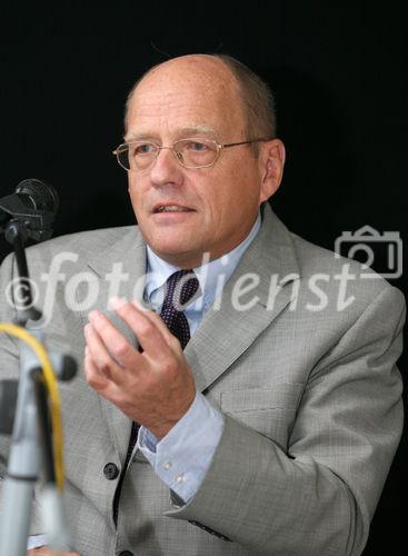 (C) fotodienst/Anna Rauchenberger - Wien, 26.9.2008 - Technisches Museum Wien: 50 Jahre Herzschrittmacher - Technik im Körper. FOTO: Dr. Gerhard Kratky (GF FWF - Der Wissenschaftsfonds).