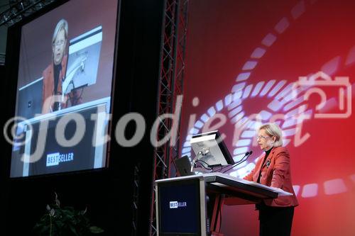 (C) fotodienst/Anna Rauchenberger - Wien, 24.9.2008 - Österreichische Medientage: Was kommt - was bleibt - Die Österreichische Medienlandschaft am Scheideweg: Die Medienlandschaft im Strukturwandel. Noch weiß niemand, welche Veränderungen nachhaltig und welche nur modisch sind. Hochkarätige Key Speaker und Teilnehmer diskutieren medienpolitische Aspekte, die mögliche mobile Revolution des TV, den Online-Boom und das Web 3.0. FOTO: Präs. KommR Brigitte Jank (Wirtschaftskammer Wien)