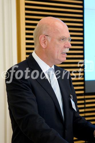 Jörg Lennardt, Vizepräsident Bundesverband Deutscher Unternehmensberater e.V. (BDU),
ExperConsult Wirtschaftsförderung und Investitionen GmbH & Co. KG, Dortmund