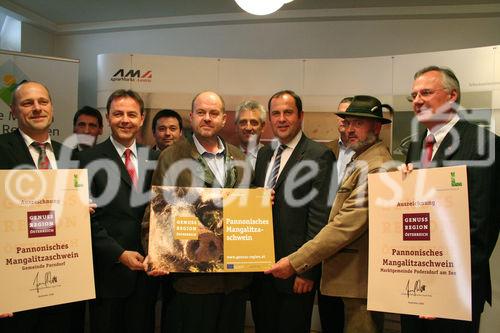 Genußregion Burgenland, Podersdorf 19.9.2008, Landwitrtschaftsminister Josef Pröll, Landesrat Niki Berlakovich, Stephan Mikinovic AMA, Alfred Propst REWE