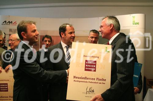 Genußregion Burgenland, Podersdorf 19.9.2008, Landwitrtschaftsminister Josef Pröll, Landesrat Niki Berlakovich, Stephan Mikinovic AMA, Alfred Propst REWE, Bürgermeister von Podersdorf Andreas Steiner