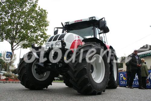 Genußregion Burgenland, Podersdorf 19.9.2008, Steyr-Traktor