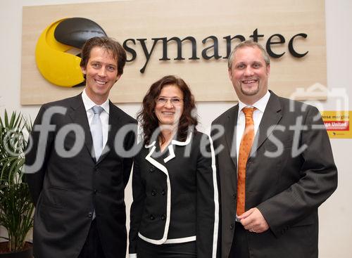 (C) fotodienst/Anna Rauchenberger - Wien, 17.09.2008 - Symantec bietet Unternehmen die notwendigen Lösungen für die Bedrohungslagen in der vernetzten Welt und präsentiert die globale Positionierung von Symantec sowie Strategie in Österreich und Osteuropa. FOTO v.l.:  Peter Geytenbeek (Geschäftsführer Symantec Österreich), Evelyn Blaha (Leiterin Channel Sales), Alexander Paral (Leiter Symantec Systems Engineering)