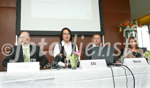 (C) fotodienst/Anna Rauchenberger - Wien, 16.9.2008 - Public Health: Verhütung und mehr - die neue 24/4-Tage Pille. FOTO v.l.:  Mag. Michael Leitner, MAS (Public Health), Astrid Eßl (GfK Austria Wien, Head of Business Unit Health Care), Univ.-Prof. Dr. med. René Wenzl (Oberarzt an der Universitätsklinik für Frauenheilkunde Wien), Dr. med. Inge Frech (Gynäkologin und Psychotherapeutin, Purkersdorf und Wien). 