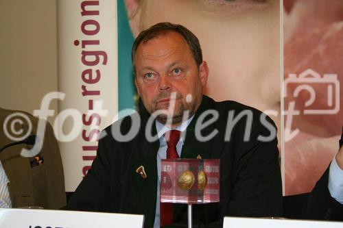 Auszeichnung neuer Genussregionen in Oberösterreich. FOTO Dr. Josef Stockinger (Agrar Landesrat Öberösterreich)(C)fotodienst/imanufaktur