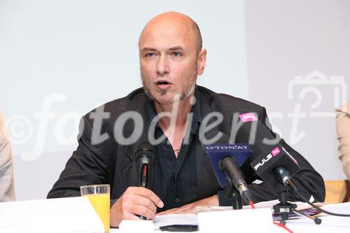 (C) fotodienst/Anna Rauchenberger - Wien, 22.08.2008 - VAP - Der Verein für Anti-Piraterie der Film- und Videobranche - fordert nachhaltigen Schutz der  österreichischen Kreativen und Unternehmen. FOTO: Dr. Werner Müller (Geschäftsführer des Fachverbands der Film- und Musikindustrie, Generalsekretär des VAP)