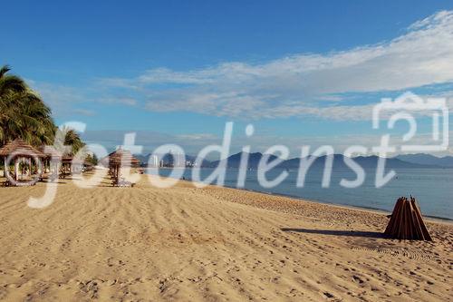 Der Sand-Strand von Nha Trang. The beach of Nha Trang at the Ana MAndara Hotel