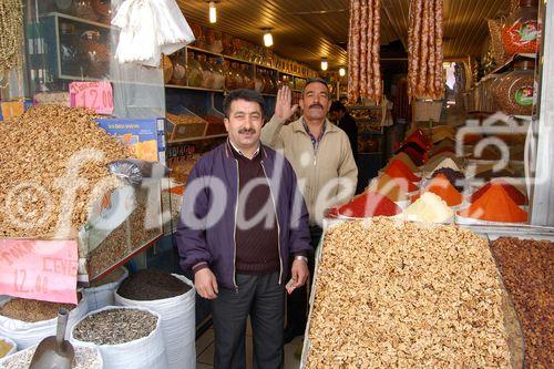 Gewürzhändler in Kayseri, Zentralanatolien, spice-shop and traders in KAyseri, Central-Anatolia