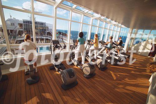 Fitness-Center auf der MS Eruopa, de Stolz der Hamburger reederei Hapag Lloyd. The fitness-center on board of MS Europa - the nobelst ship of Hapag Lloyd