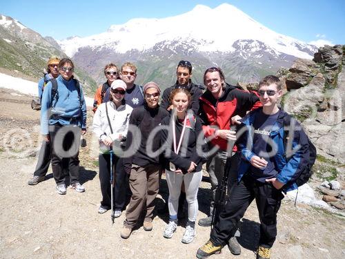 Rund 350.000 Alpinisten und Bergsteiger kommen alljährlich über das Baksantal zum Elbrus, dem mit 5.642 m höchsten Gipfel Europas. Die Region hat bietet eine große Vielfalt von Aktivitäten. Foto: Die pressetext-Gruppe.