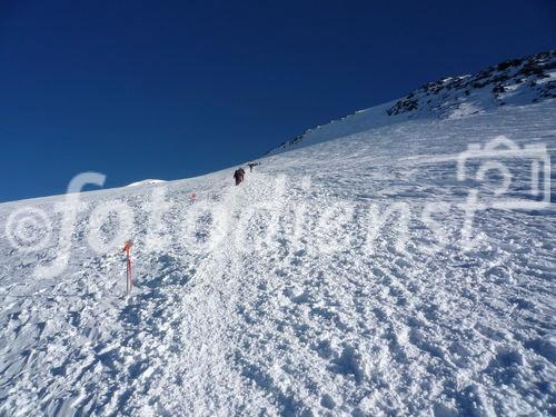 Der Anstieg zum Elbrus ist technisch einfach, aber raubt physische Kräfte. Topkondition und gute körperliche Verfassung sind eine Voraussetzung. 