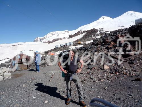 Rückkehr vom Elbrus-Gipfel: pressetext-Mitarbeiter Dr. Wilfried Seywald