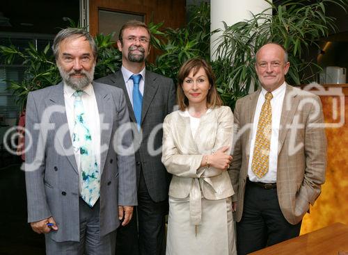 (C) fotodienst/Anna Rauchenberger - Wien, 17.07.2008 - Zweiter P-AIR Presseclub zum Thema: Wenn dem Kind die Luft wegbleibt - Kinder, Asthma und Umweltbelastungen. FOTO v.l.: Univ.-Prof. Dr. Manfred Neuberger (Leiter der Abteilung für Allgemeine Präventivmedizin, Medizinische Universität Wien), Dr. Rudolf Schmitzberger (Facharzt für Kinder- und Jugendheilkunde), Univ. Prof. Dr. Anita Rieder (Verein 'Altern mit Zukunft', Moderation), Univ. Prof. Dr. Maximilian Zach (Leiter der Klinischen Abteilung für Pädiatrische Pulmonologie und Allergologie, Medizinische Universität Graz), 