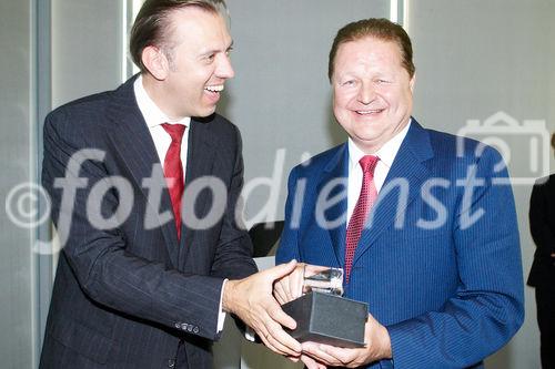 (c) fotodienst/Dan Carabas - Wien 03.07.08 - Shareholder Value Award - FOTO: v.li.: Univ. Doz. Dr. Werner Hoffmann, (Contrast Management Consulting), Wolfgang Auer v. Welsbach (AvW Invest AG)