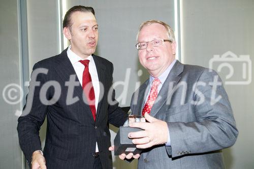 (c) fotodienst/Dan Carabas - Wien 03.07.08 - Shareholder Value Award - FOTO: v.li.: Univ. Doz. Dr. Werner Hoffmann, (Contrast Management Consulting), Franz J. Gritsch (Schoeller-Bleckmann Oilfield Equipment AG)