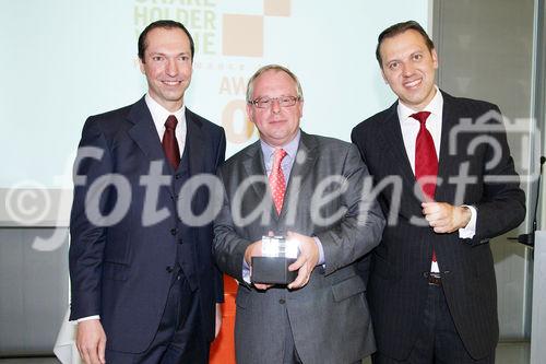 (c) fotodienst/Dan Carabas - Wien 03.07.08 - Shareholder Value Award - FOTO: v.li.: Stephan Klasmann (Chefredakteur Format), Franz J. Gritsch (Schoeller-Bleckmann Oilfield Equipment AG), Univ. Doz. Dr. Werner Hoffmann (Contrast Management Consulting)