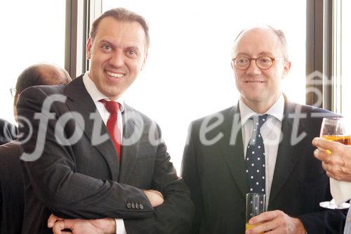 (c) fotodienst/Dan Carabas - Wien 03.07.08 - Shareholder Value Award - FOTO v.li.: Univ. Doz. Dr. Werner Hoffmann, Vorsitzender der Geschäftsführung  (Contrast Management Consulting),  Hr. David C. Davies (CFO der OMV)