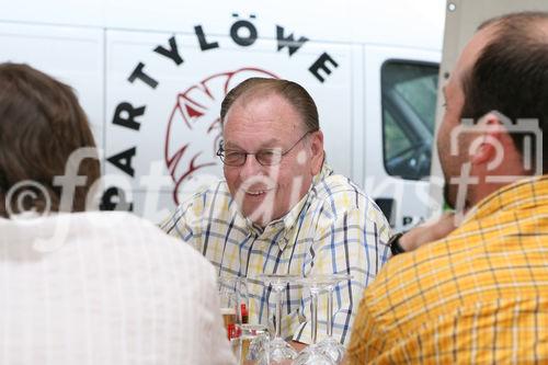 (C) fotodienst/Anna Rauchenberger - Wien, 02.07.2008 - Wohnbauvereinigung für Privatangestellte: Spatenstich zur Wohnhausanlage Pelargonienweg im 22. Wiener Gemeindebezirk. 