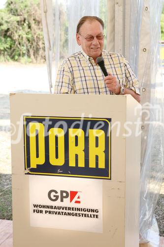 (C) fotodienst/Anna Rauchenberger - Wien, 02.07.2008 - Wohnbauvereinigung für Privatangestellte: Spatenstich zur Wohnhausanlage Pelargonienweg im 22. Wiener Gemeindebezirk. FOTO: Vorsitzender der GPA-Privatstiftung Walter Zwiauer