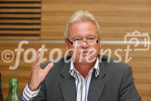 (C) fotodienst/Anna Rauchenberger - Wien, 23.06.2008 - Pressekonferenz zu den Österreichischen Medientagen und der Medienmesse, die im September stattfinden werden. FOTO: Mag. Michael Himmer (Organisator der Österreichischen Medientage)