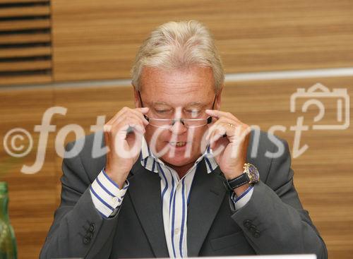 (C) fotodienst/Anna Rauchenberger - Wien, 23.06.2008 - Pressekonferenz zu den Österreichischen Medientagen und der Medienmesse, die im September stattfinden werden. FOTO: Mag. Michael Himmer (Organisator der Österreichischen Medientage)