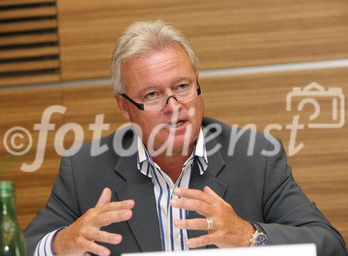 (C) fotodienst/Anna Rauchenberger - Wien, 23.06.2008 - Pressekonferenz zu den Österreichischen Medientagen und der Medienmesse, die im September stattfinden werden. FOTO: Mag. Michael Himmer (Organisator der Österreichischen Medientage)