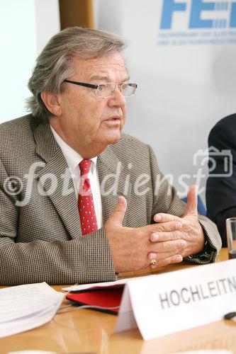 (C) fotodienst/Anna Rauchenberger - Wien, 19.06.2008 - Die Elektro- und Elektronikindustrie (EEI) wuchs auch 2007, der Produktionswert stieg erstmals über 12 Miliarden Euro. Unternehmen punkten vor allem auf internationalen Märkten. Die Elektro- und Elektronikindustrie ist auch eine Schlüsselbranche für ein effizeintes Gesundheitswesen. FOTO: DI Dr. h.c. Albert Hochleitner (Obmann des Fachverbandes der Elektro- und Elektronikindustrie)