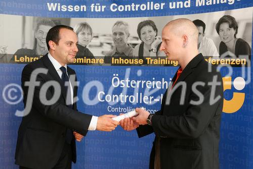 (C) fotodienst/Anna Rauchenberger - Wien, 12.06.2008 - Am 12. Juni 2008 erhielten 23 Absolventinnen und Absolventen die Abschlussdiplome für den Lehrgang ?Certified Corporate Risk Manager? des Österreichischen Controller-Instituts. 