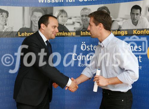 (C) fotodienst/Anna Rauchenberger - Wien, 12.06.2008 - Am 12. Juni 2008 erhielten 23 Absolventinnen und Absolventen die Abschlussdiplome für den Lehrgang ?Certified Corporate Risk Manager? des Österreichischen Controller-Instituts. 